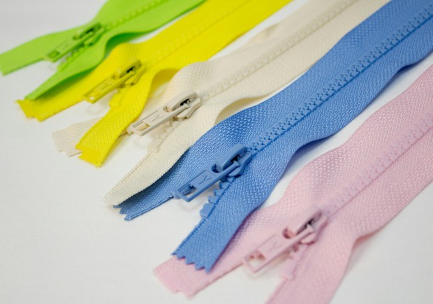Types of zipper materials