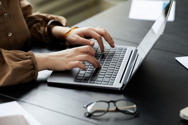 Introduction email to new office colleagues