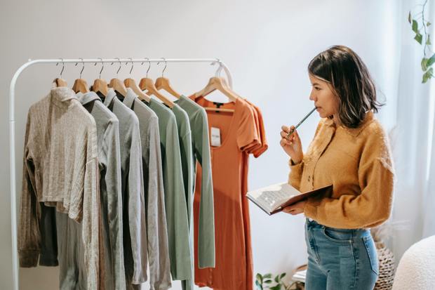 Knit Garment Merchandising